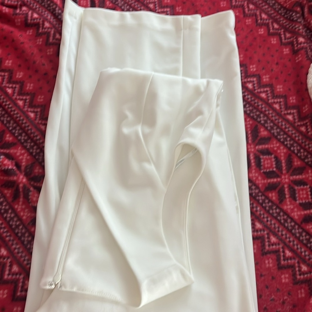 Elegant White Sleeveless jumpsuit - Picture 13 of 13